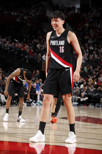 世界杯官方直播app下载安装入口-拓记：杨瀚森夏天大概率会去国家队打世预赛 夏联可能就打两场