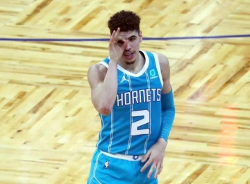 世界杯客户端升级说明-【圆桌】常规赛奖项预测：一人有望收获两大荣誉？